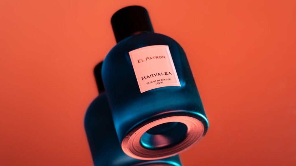 niebieskie perfumy
